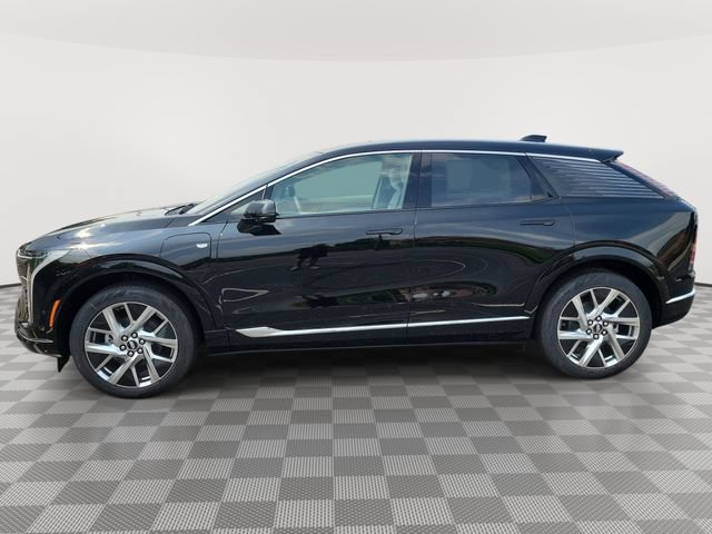 New 2027 Cadillac Optiq Luxury w/ LPO, Floor Liner Package AWD/4WD image 3