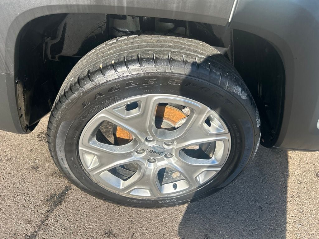 Used 2023 Jeep Renegade Limited AWD/4WD image 29
