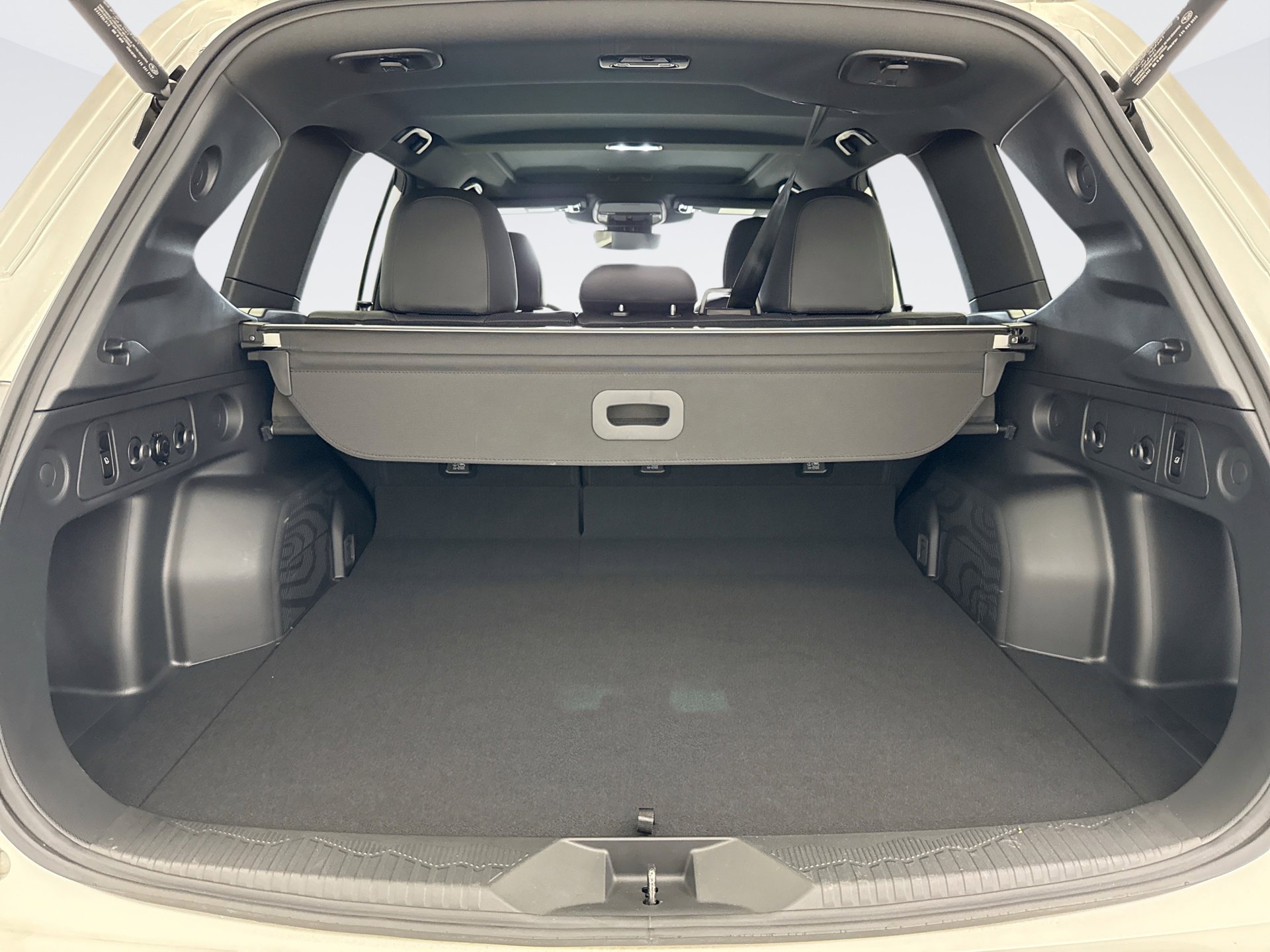 Used 2025 Subaru Forester Limited image 19