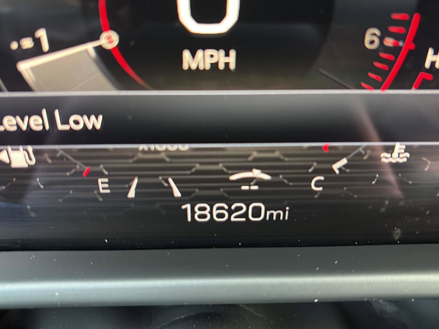 Used 2025 GMC Acadia AT4 w/ LPO, Floor Liner Package image 26