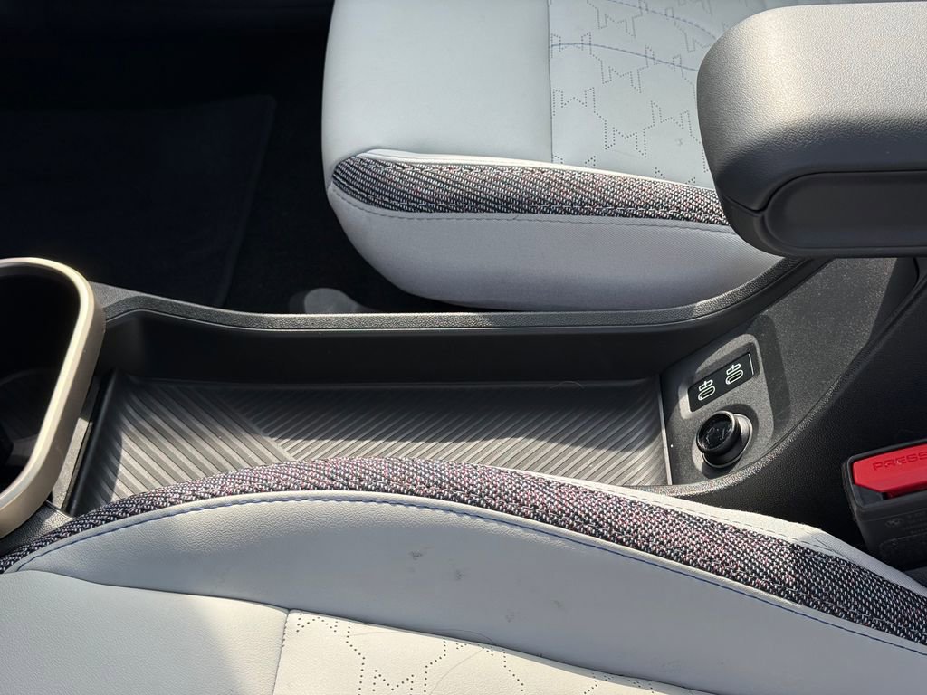 Certified 2025 MINI Cooper 2-Door Hardtop image 14