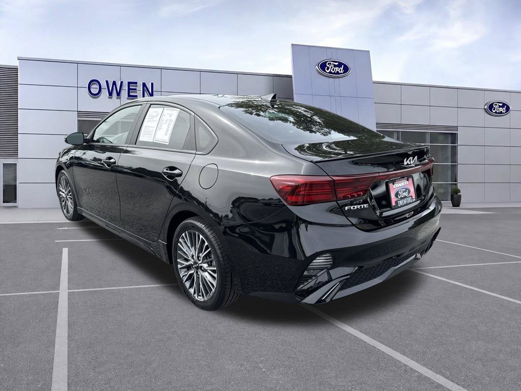 Used 2023 Kia Forte GT-Line w/ GT-Line Technology Package FWD image 3