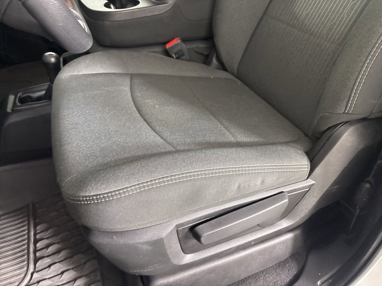 Used 2024 RAM 2500 Tradesman w/ Chrome Appearance Group image 9