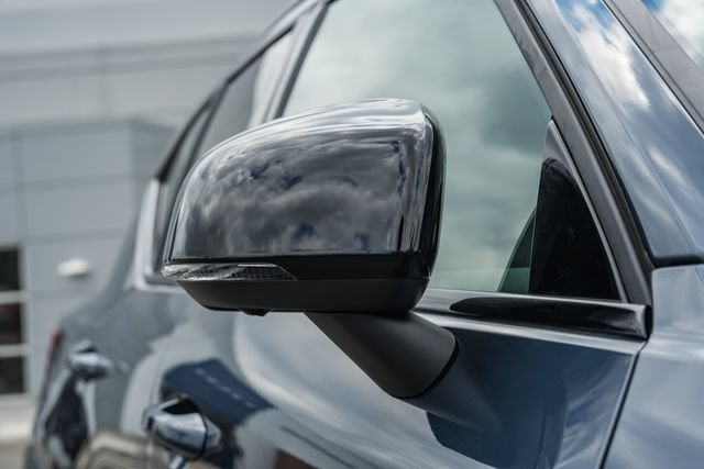 New 2026 Volvo XC40 B5 Plus w/ Climate Package AWD/4WD image 16