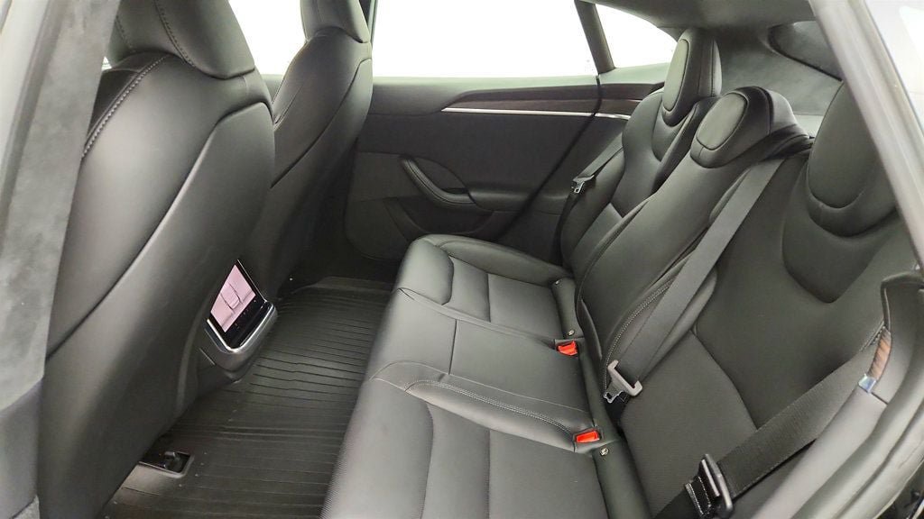 Used 2022 Tesla Model S AWD/4WD image 28