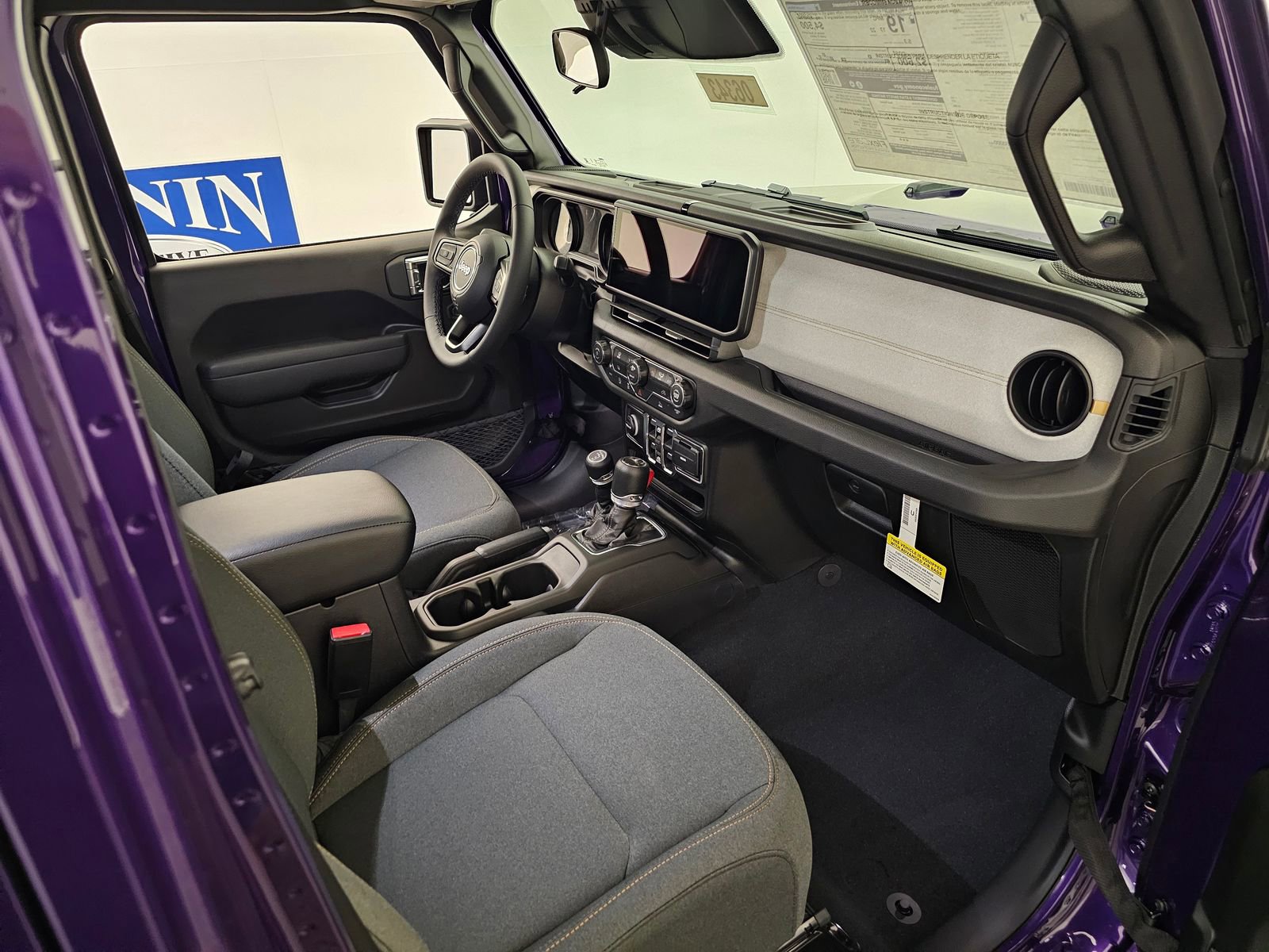 New 2026 Jeep Gladiator Sport AWD/4WD image 31