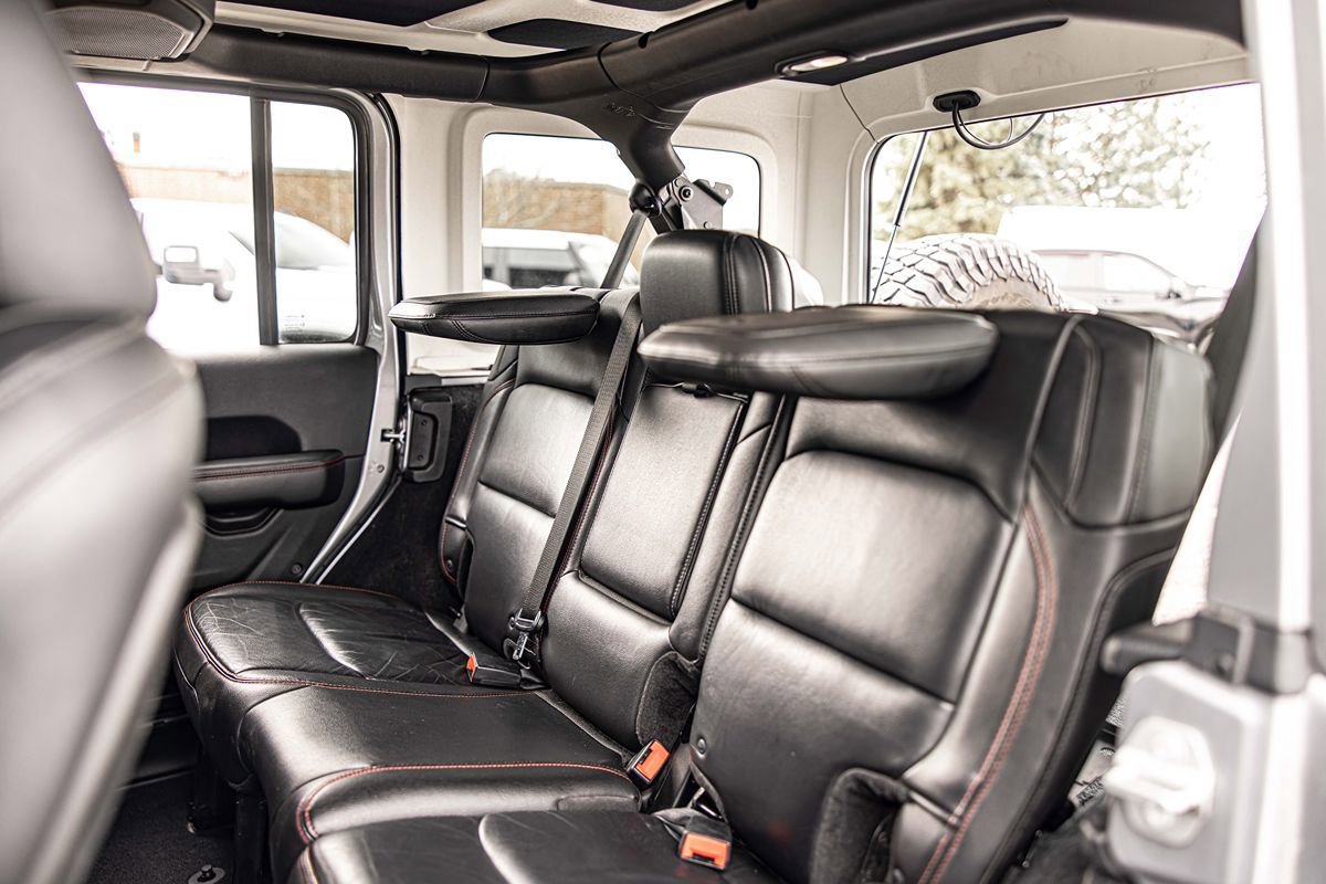 Used 2018 Jeep Wrangler Unlimited Rubicon AWD/4WD image 30
