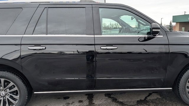 Used 2021 Ford Expedition Max Limited image 18