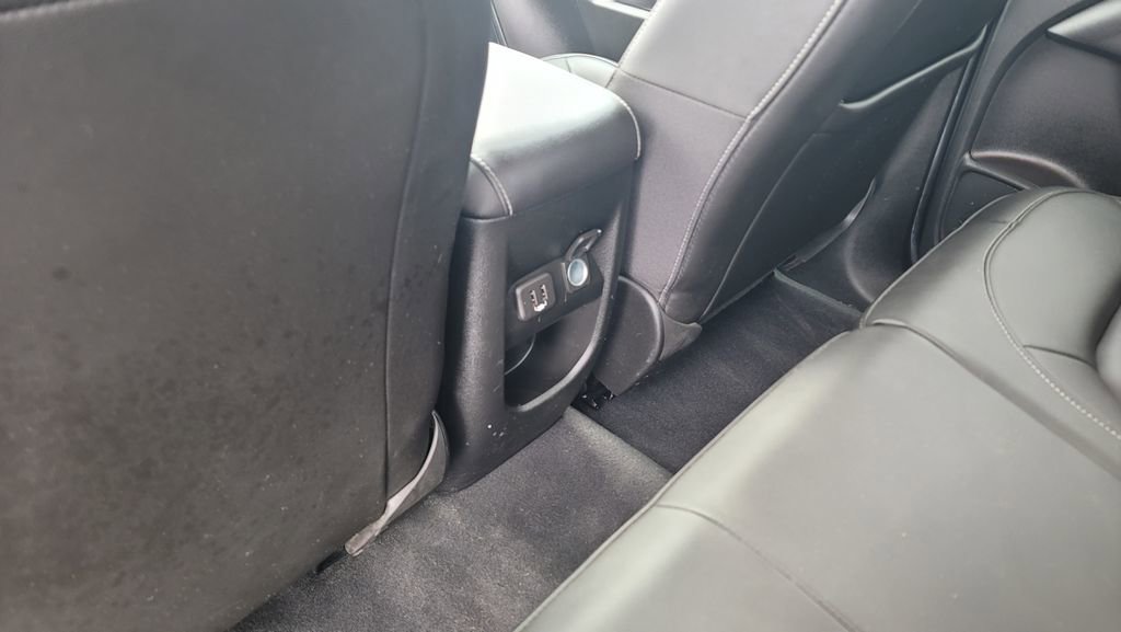 Used 2021 Chevrolet Colorado LT w/ LT Convenience Package image 25