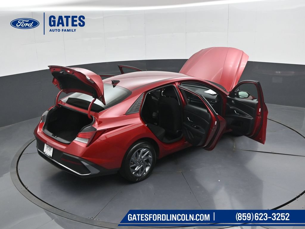 Used 2024 Hyundai Elantra SEL FWD image 53