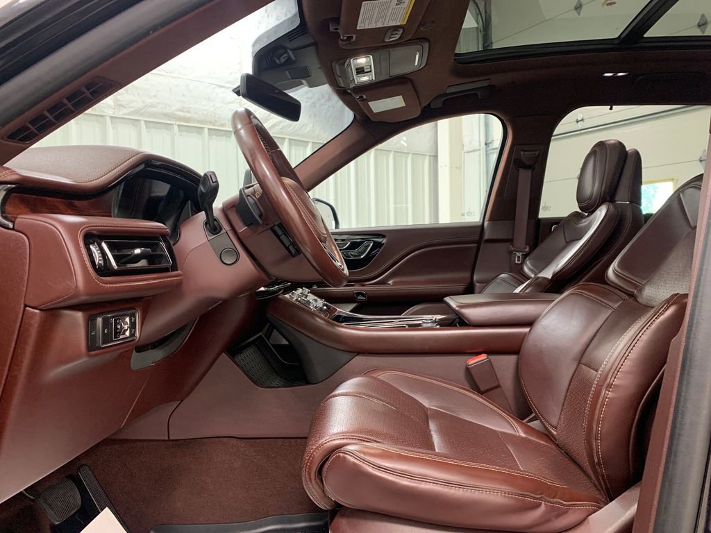Used 2020 Lincoln Aviator Black Label w/ Dynamic Handling Package image 4