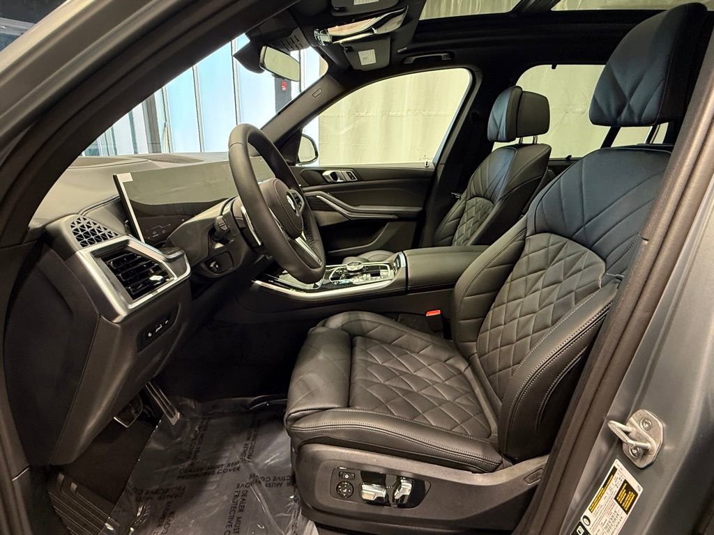 Used 2025 BMW X5 xDrive40i w/ Executive Package image 20
