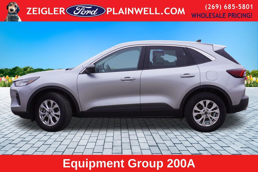 Used 2024 Ford Escape Active image 2