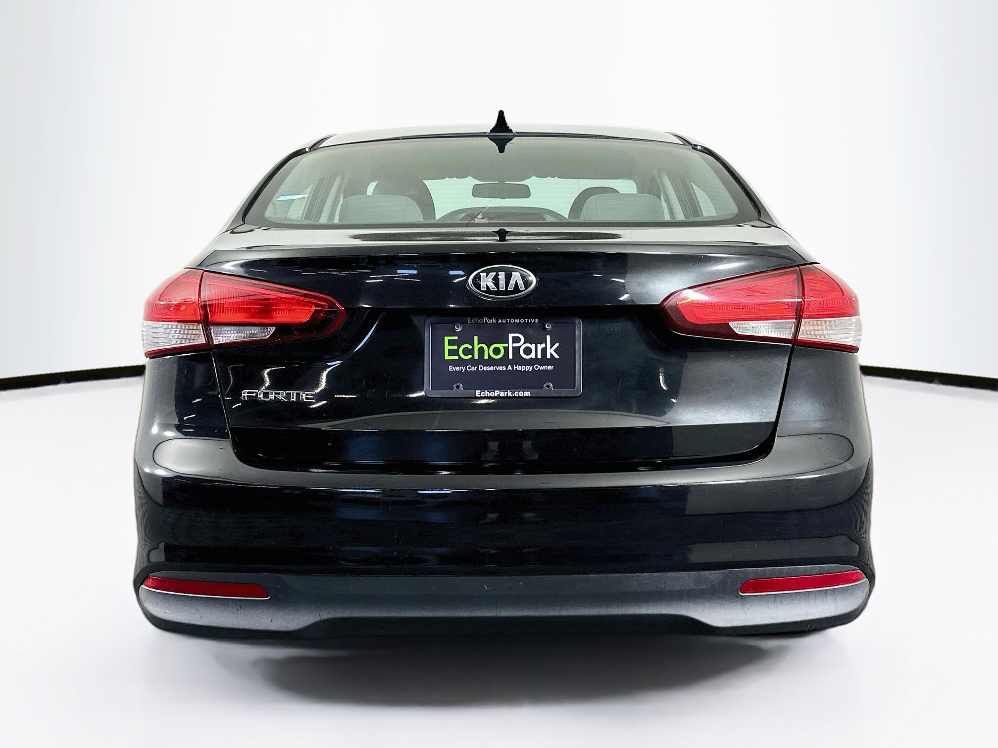 Used 2017 Kia Forte LX FWD image 7