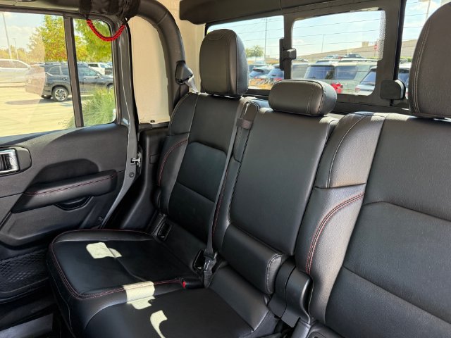 Used 2022 Jeep Gladiator Rubicon w/ Trailer Tow Package AWD/4WD image 28