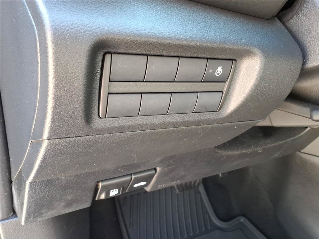 Used 2023 Nissan Kicks SR w/ SR Premium Package FWD image 20