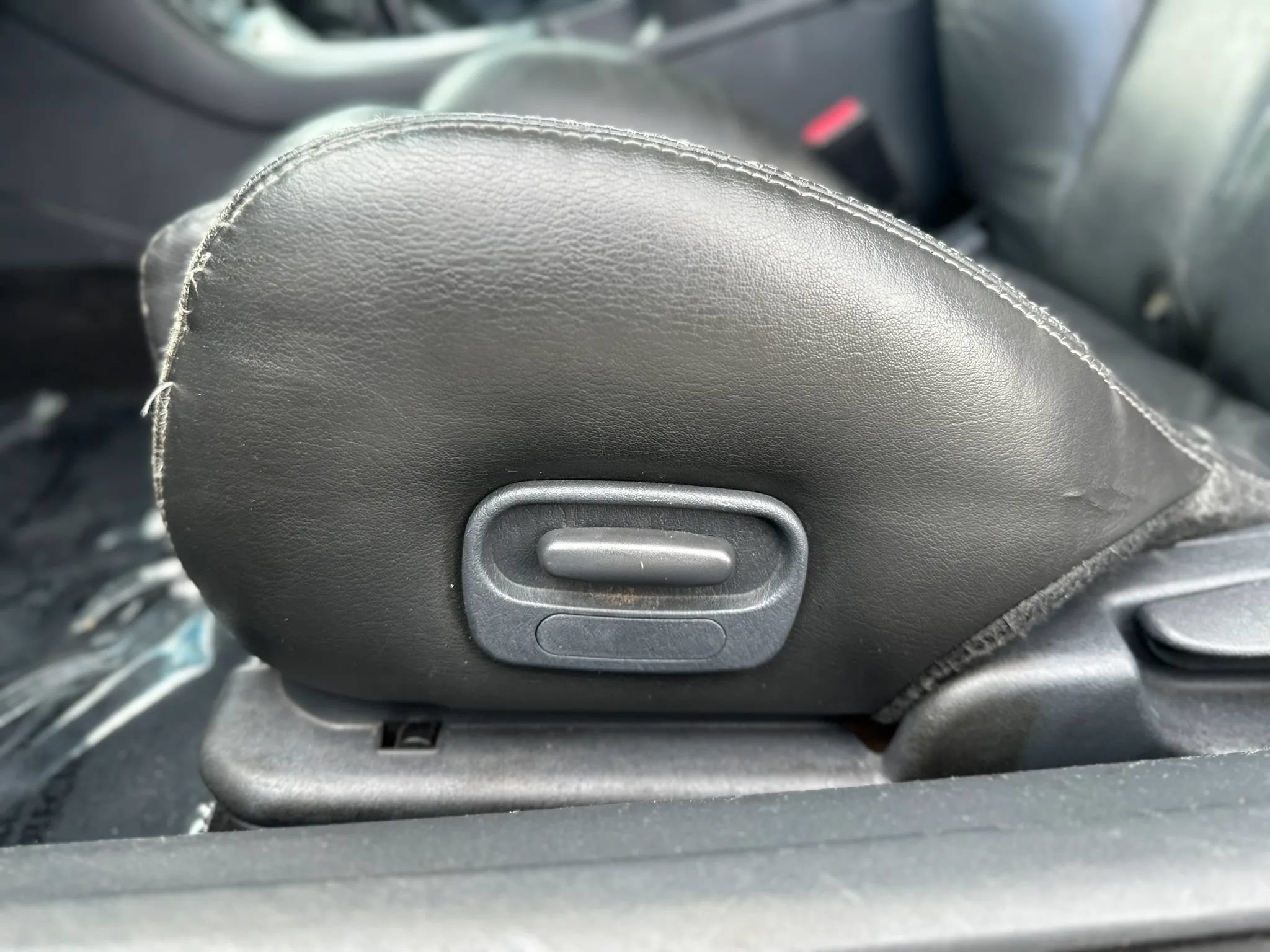 Used 2006 Mitsubishi Eclipse GT FWD image 29