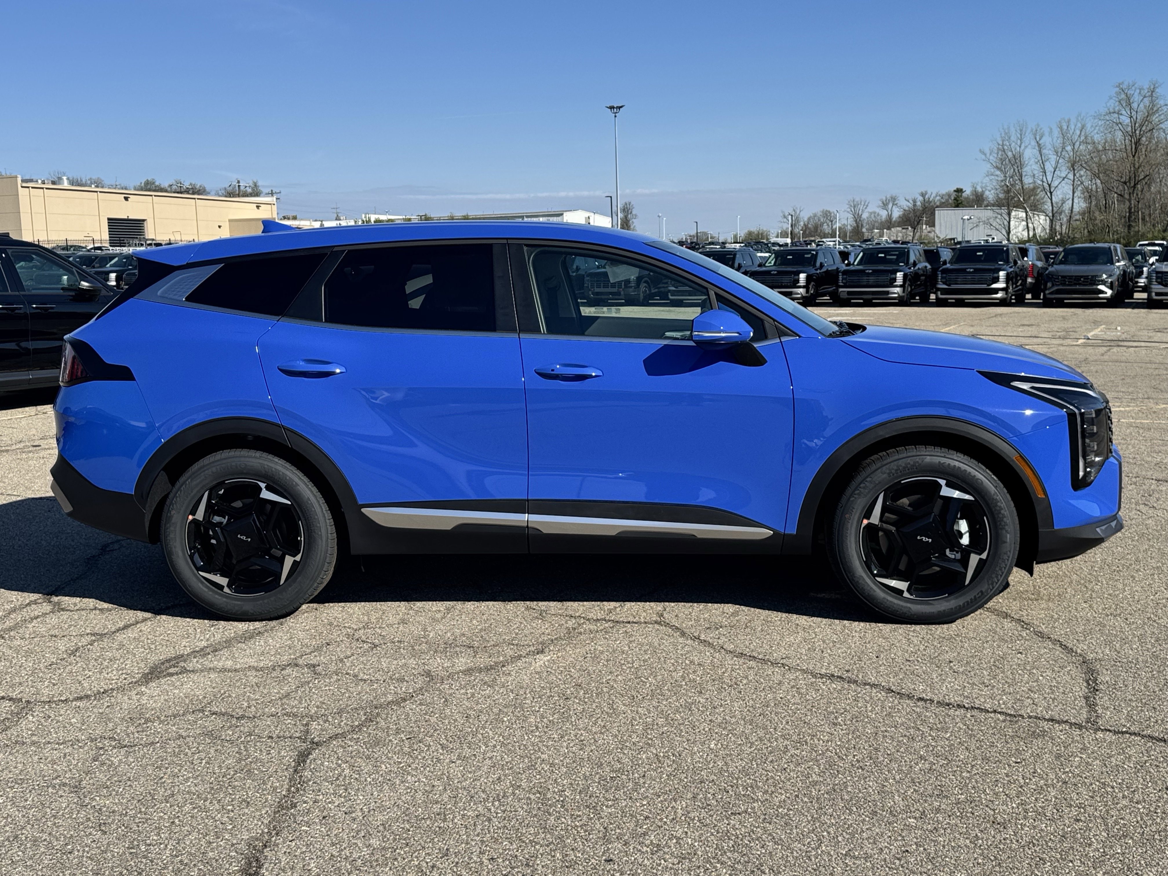 New 2026 Kia Sportage EX FWD image 2