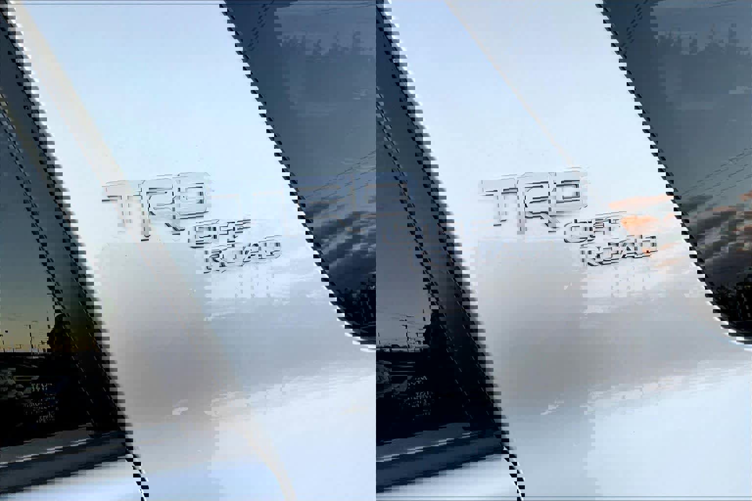 Used 2024 Toyota 4Runner TRD Off-Road Premium image 7