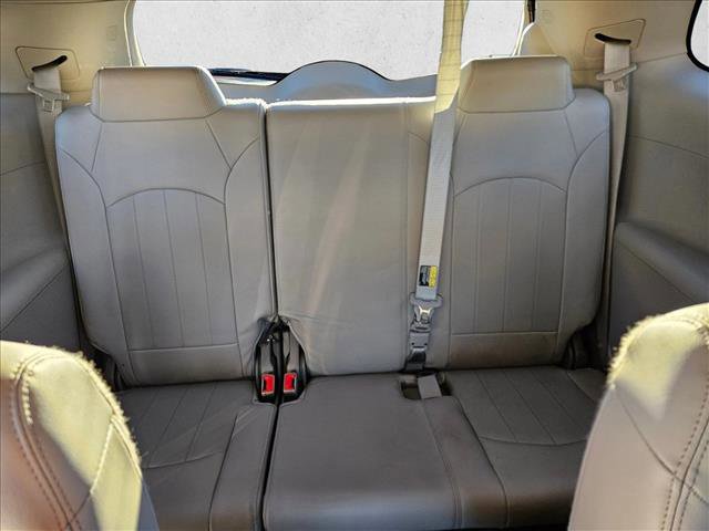 Used 2017 Buick Enclave Premium image 17