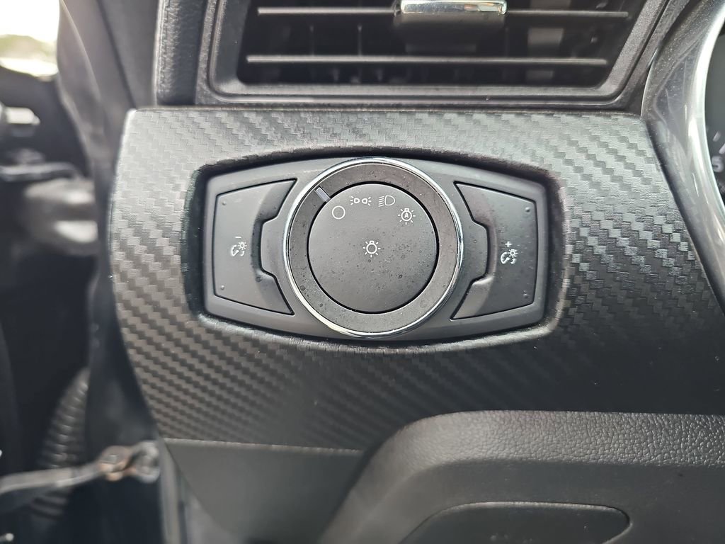 Used 2019 Ford Mustang EcoBoost image 26