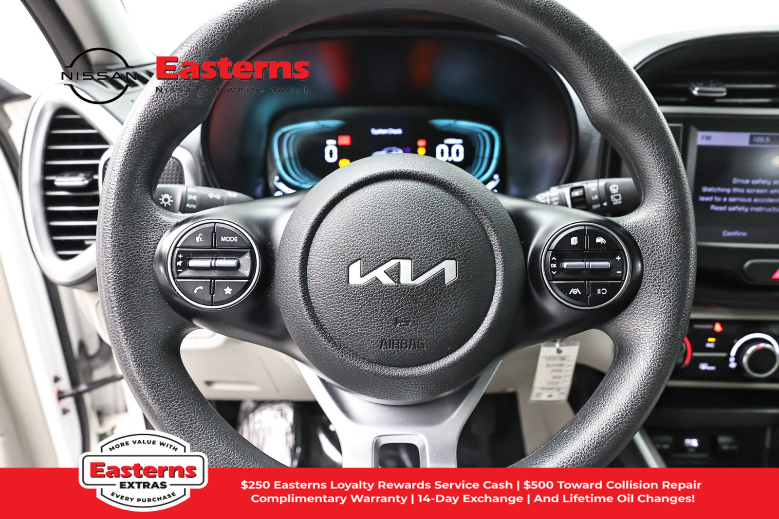 Used 2023 Kia Soul LX FWD image 10