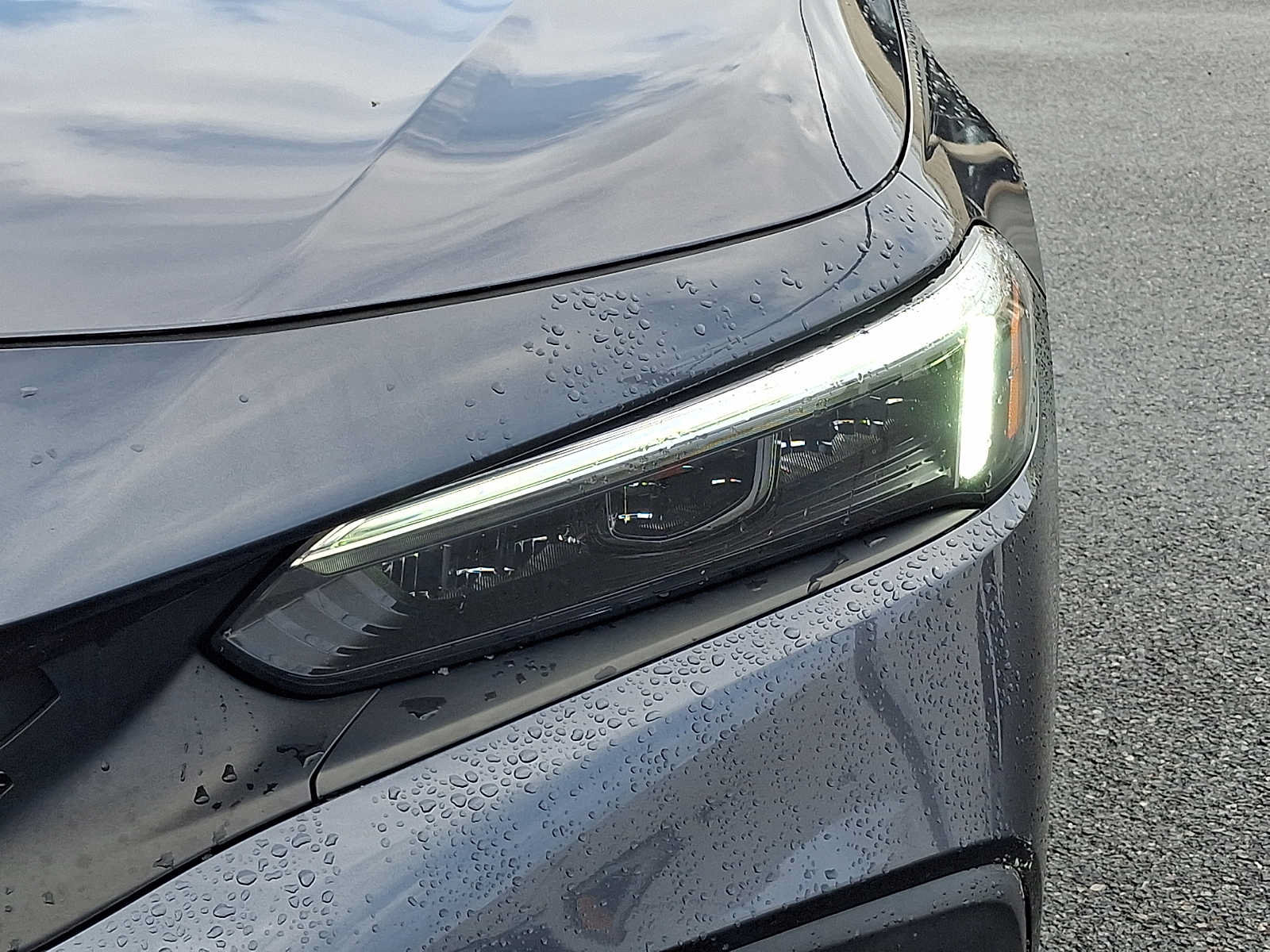 Used 2024 Honda Civic EX-L image 9