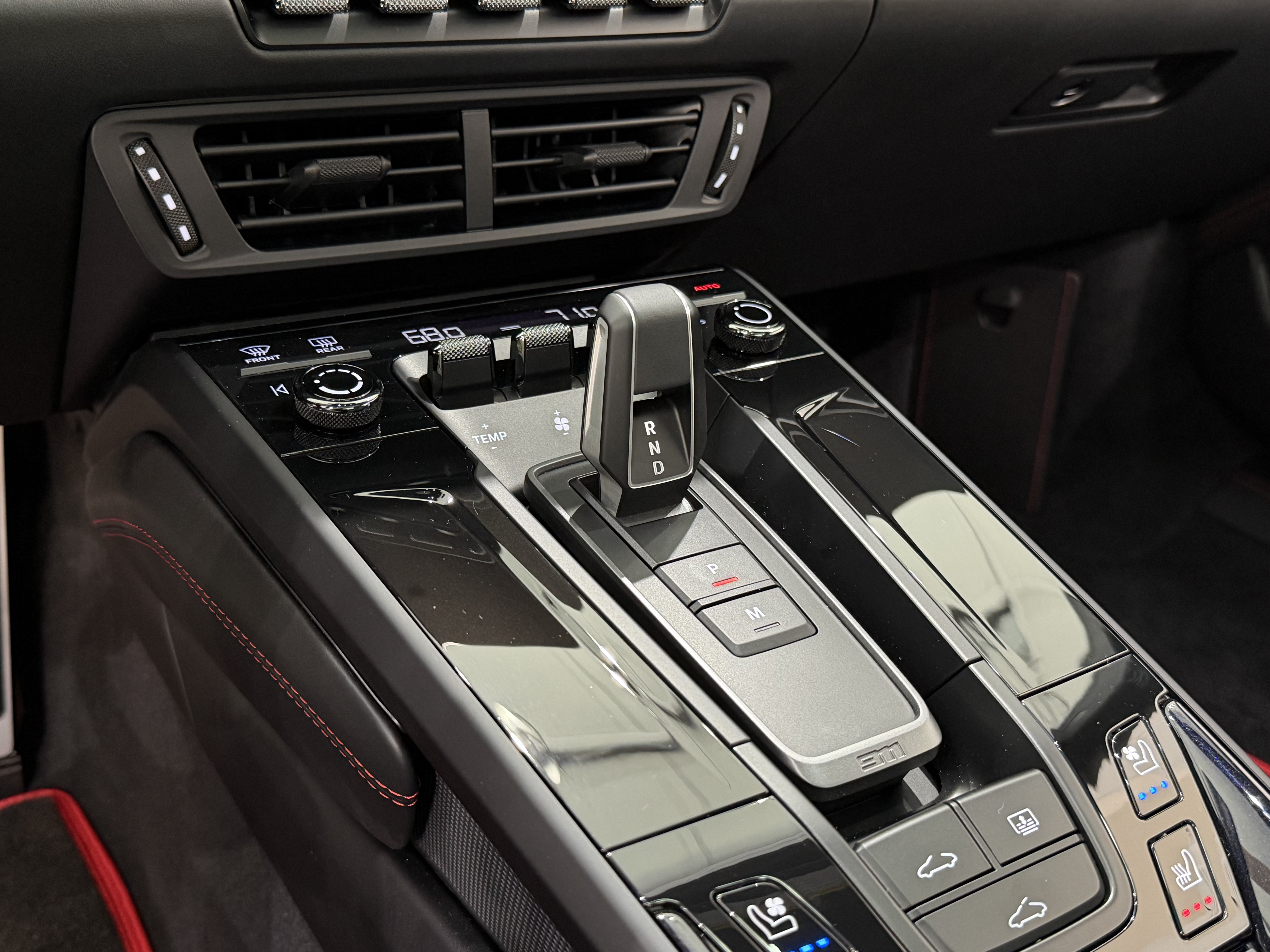 Certified 2026 Porsche 911 Carrera GTS RWD image 43