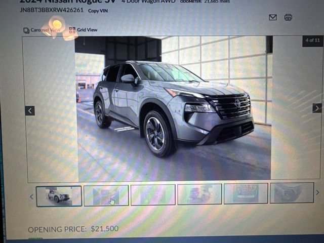 Used 2024 Nissan Rogue SV AWD/4WD image 5