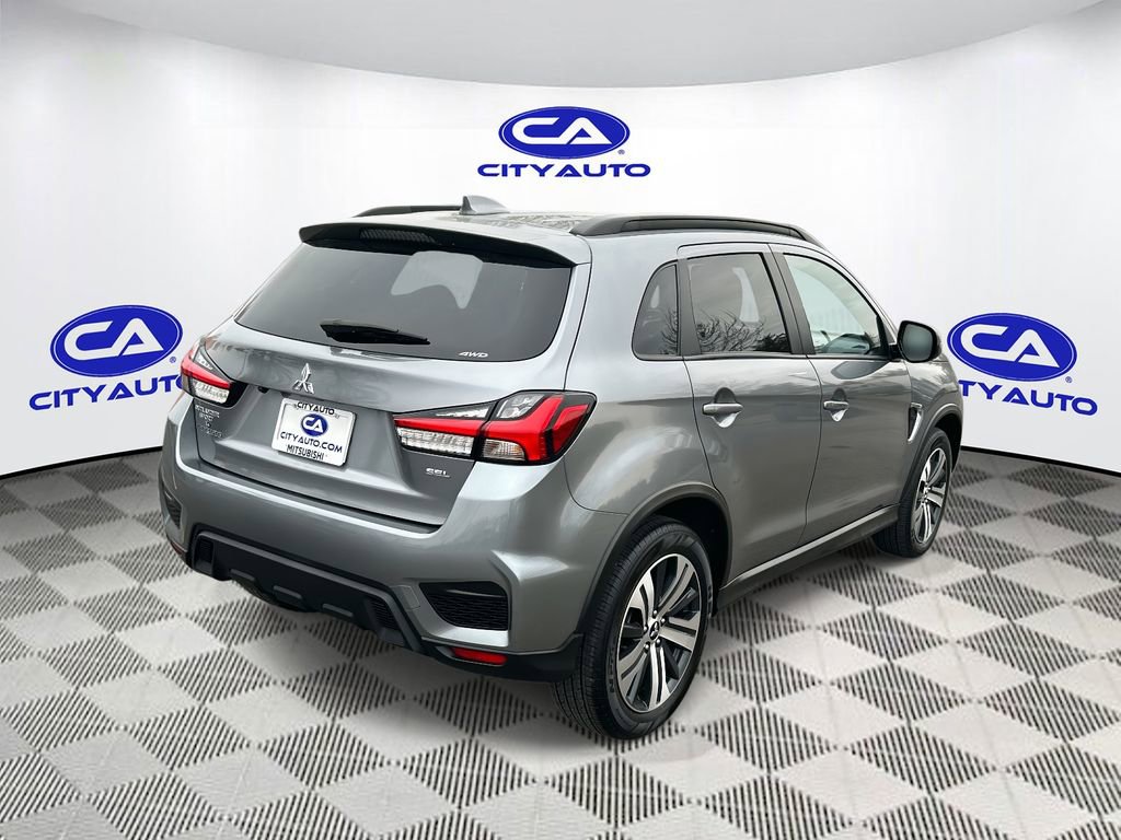 Used 2024 Mitsubishi Outlander Sport SEL image 3