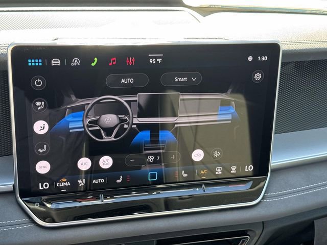 New 2026 Volkswagen Tiguan SE FWD image 21