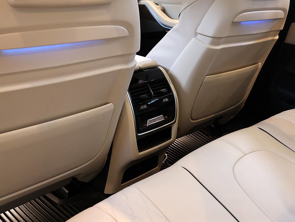 Used 2023 BMW X5 xDrive45e w/ Executive Package image 13