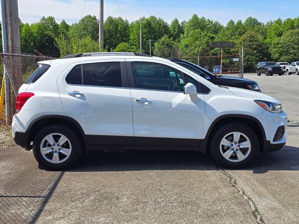 Used 2019 Chevrolet Trax LT w/ LT Convenience Package AWD/4WD image 10