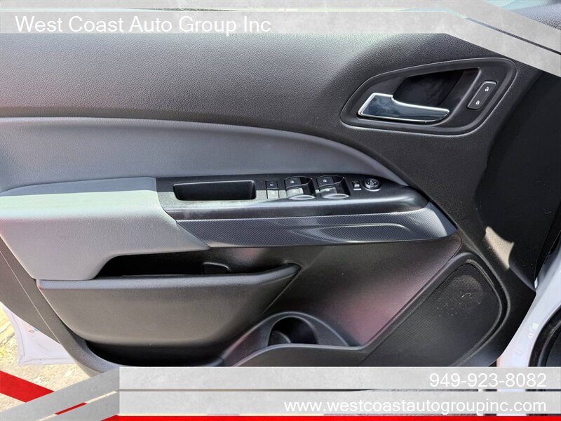 Used 2017 Chevrolet Colorado Z71 AWD/4WD image 17