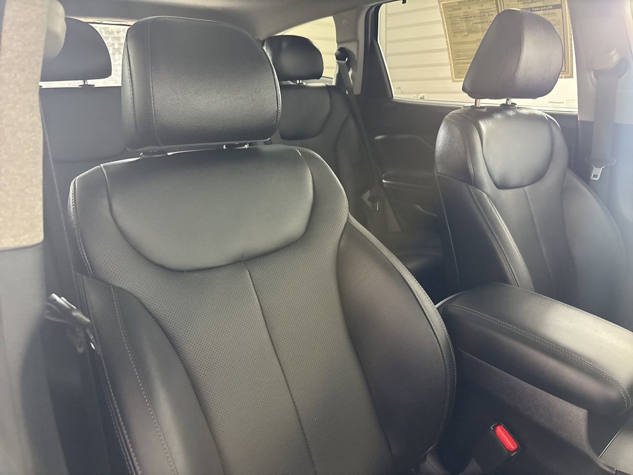 Used 2019 Hyundai Santa Fe AWD image 28