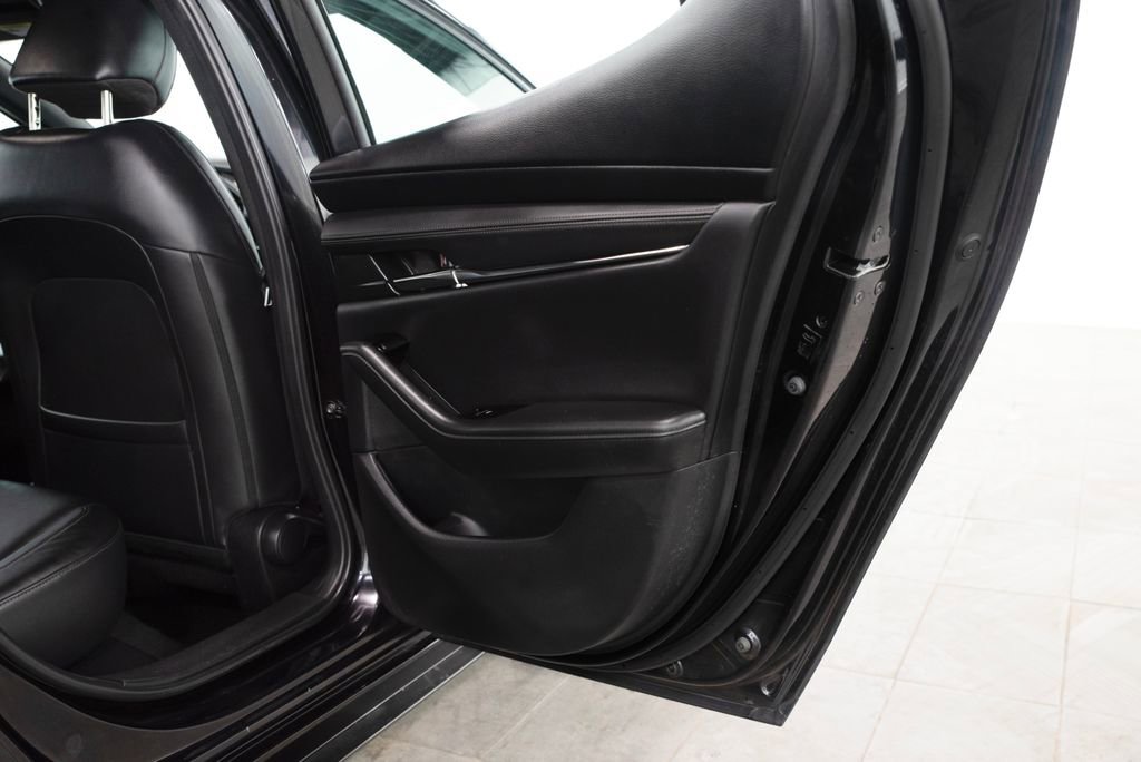 Used 2023 MAZDA MAZDA3 s FWD image 19