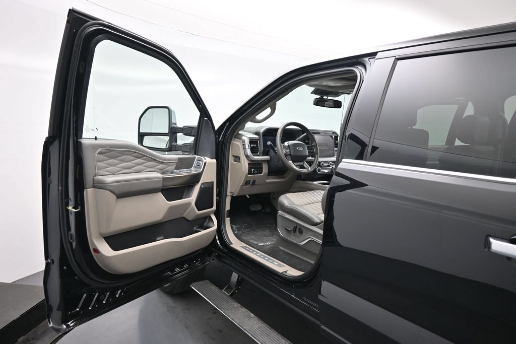 New 2026 Ford F350 Platinum w/ Platinum Plus Package AWD/4WD image 8