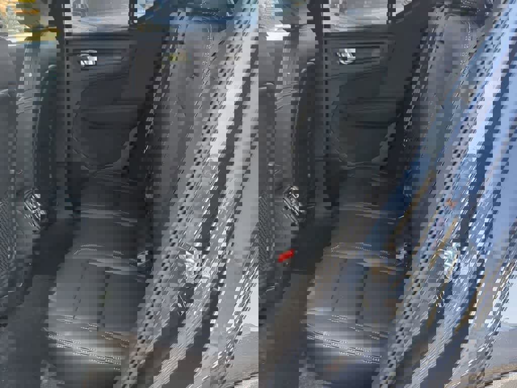 New 2026 Volvo XC40 B5 Core w/ Protection Package Premier image 18