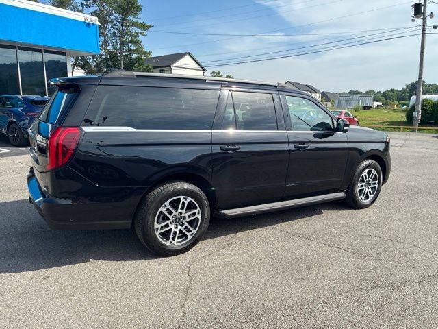 Used 2025 Ford Expedition Max Active AWD/4WD image 13