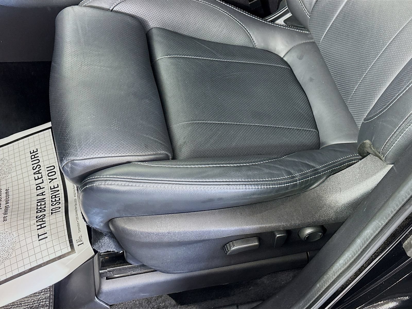 Used 2022 Subaru Ascent Touring AWD/4WD image 20