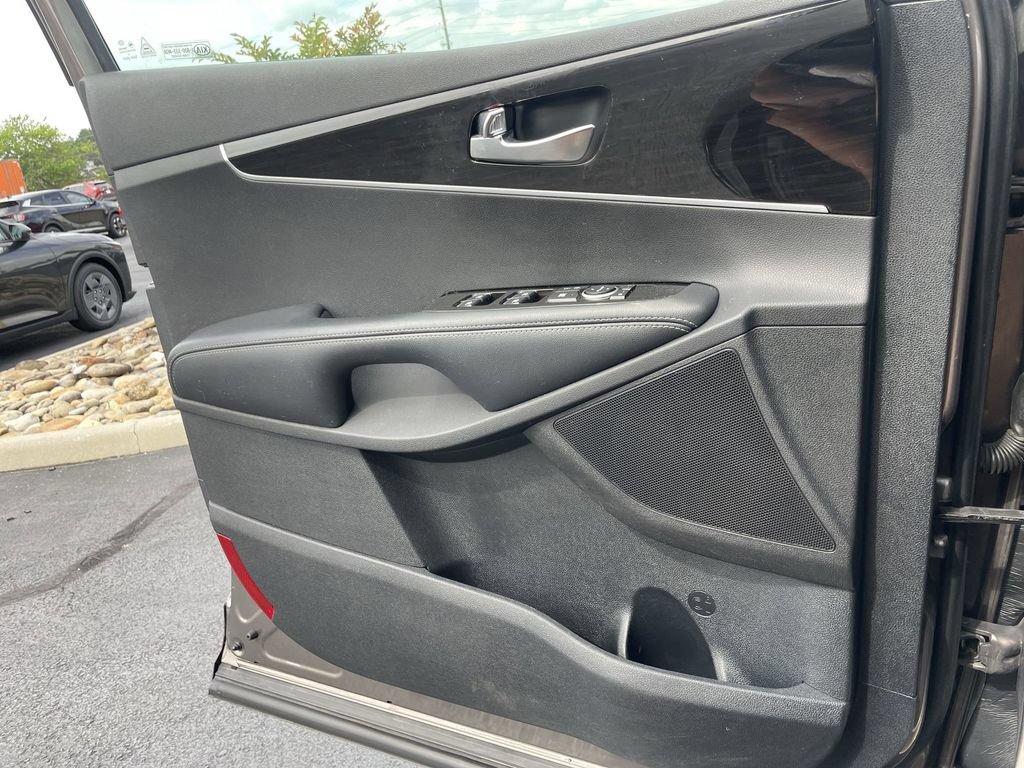 Used 2019 Kia Sorento AWD image 19