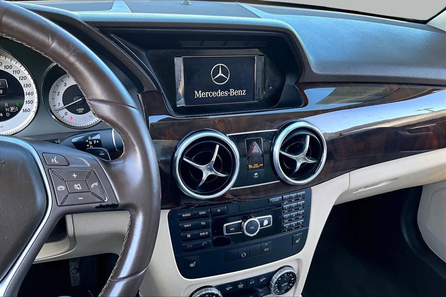 Used 2015 Mercedes-Benz GLK 350 2WD image 6