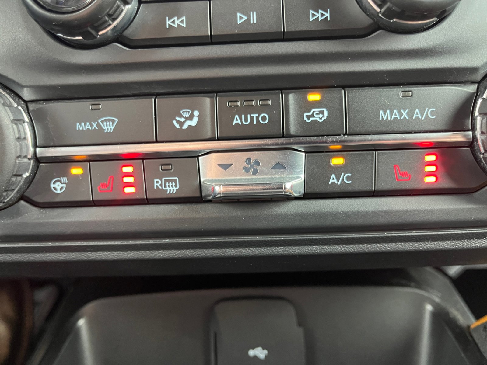 Used 2022 Ford Bronco Badlands AWD/4WD image 17