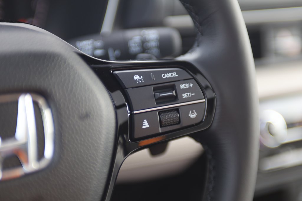 New 2026 Honda Pilot Touring image 19