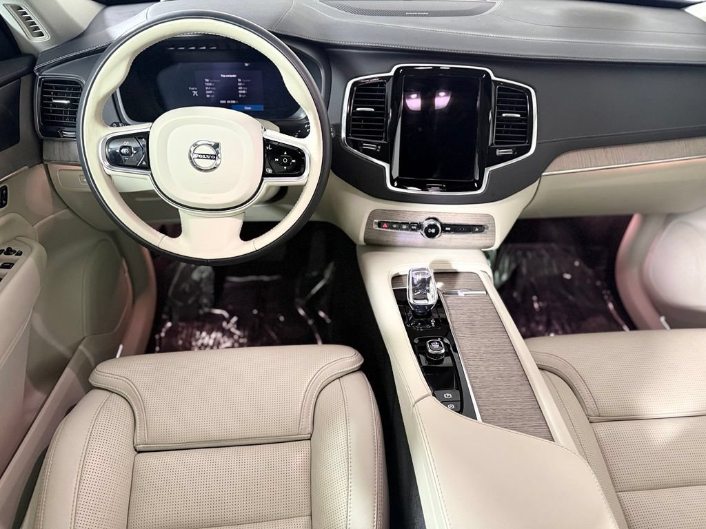 Used 2023 Volvo XC90 B6 Ultimate AWD/4WD image 11