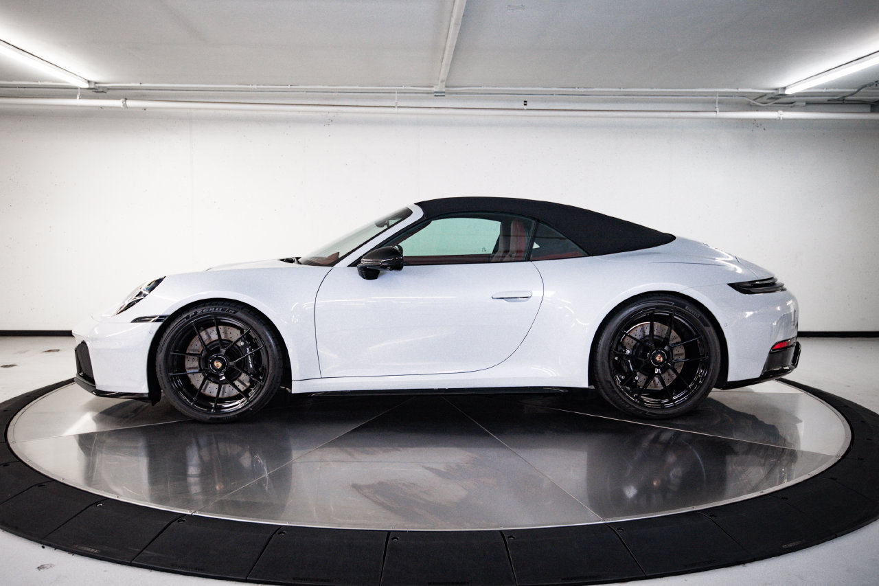 Certified 2026 Porsche 911 Carrera GTS RWD image 2
