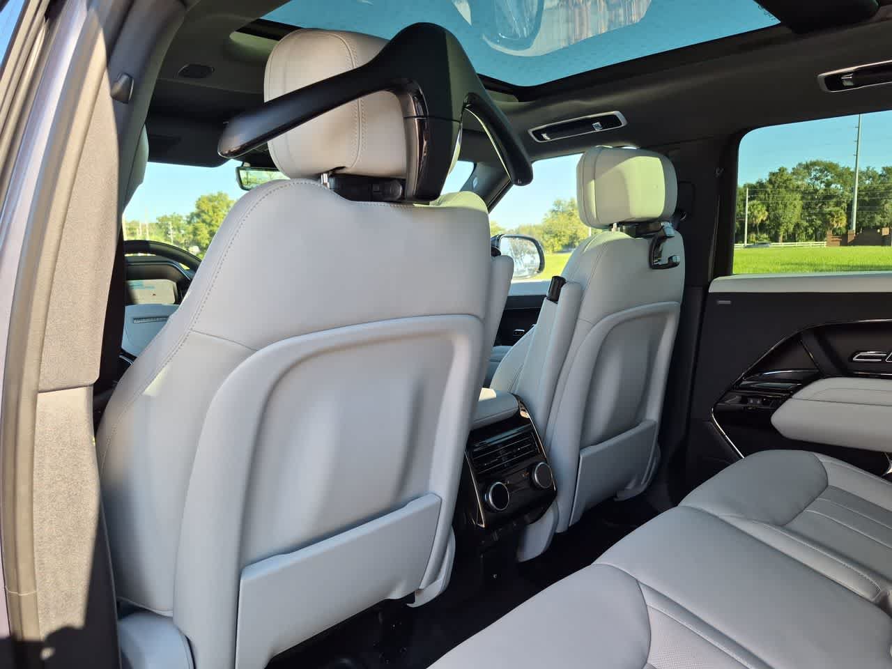 New 2027 Land Rover Range Rover Sport SE AWD/4WD image 19