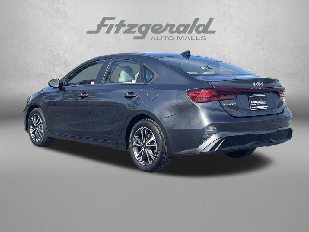 Used 2022 Kia Forte LXS image 8