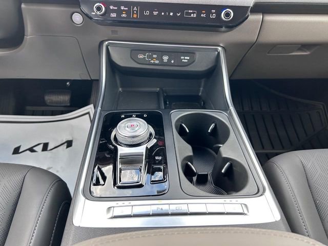 New 2026 Kia Carnival EX FWD image 16