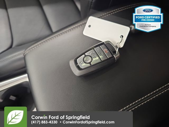 Used 2022 Ford Explorer Limited w/ Equipment Group 301A image 31